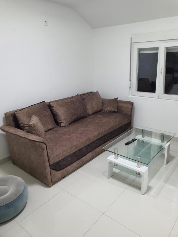 Apartman Tolosi 2 Podgorica Exterior photo