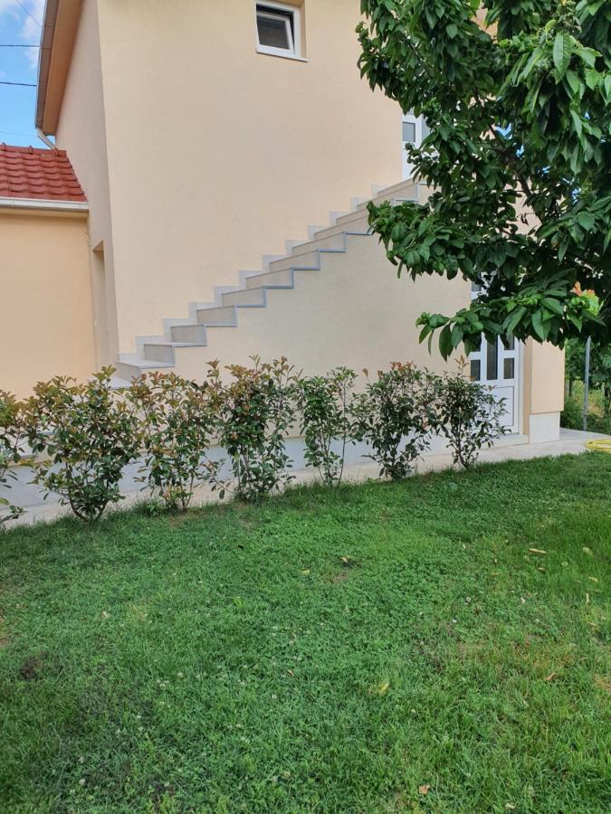 Apartman Tolosi 2 Podgorica Exterior photo